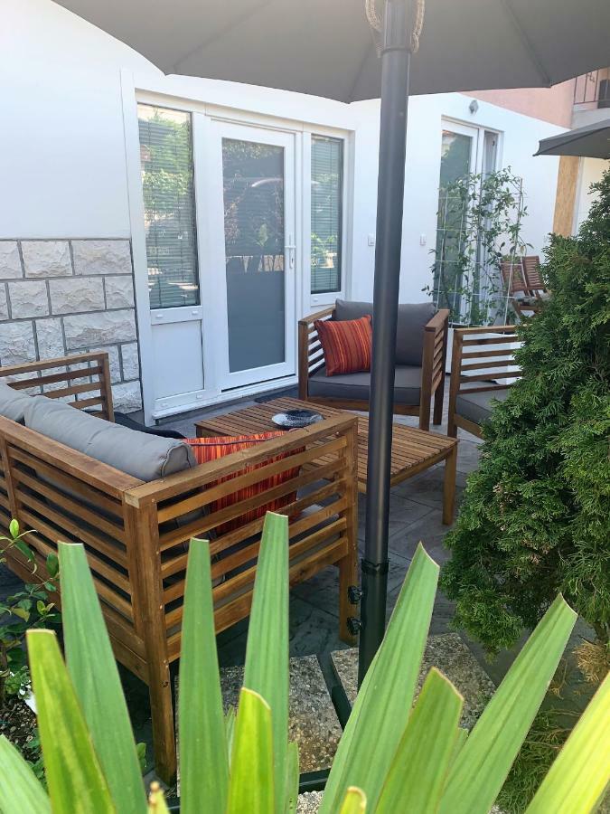 Apartments Artemus Karliva Изола Екстериор снимка